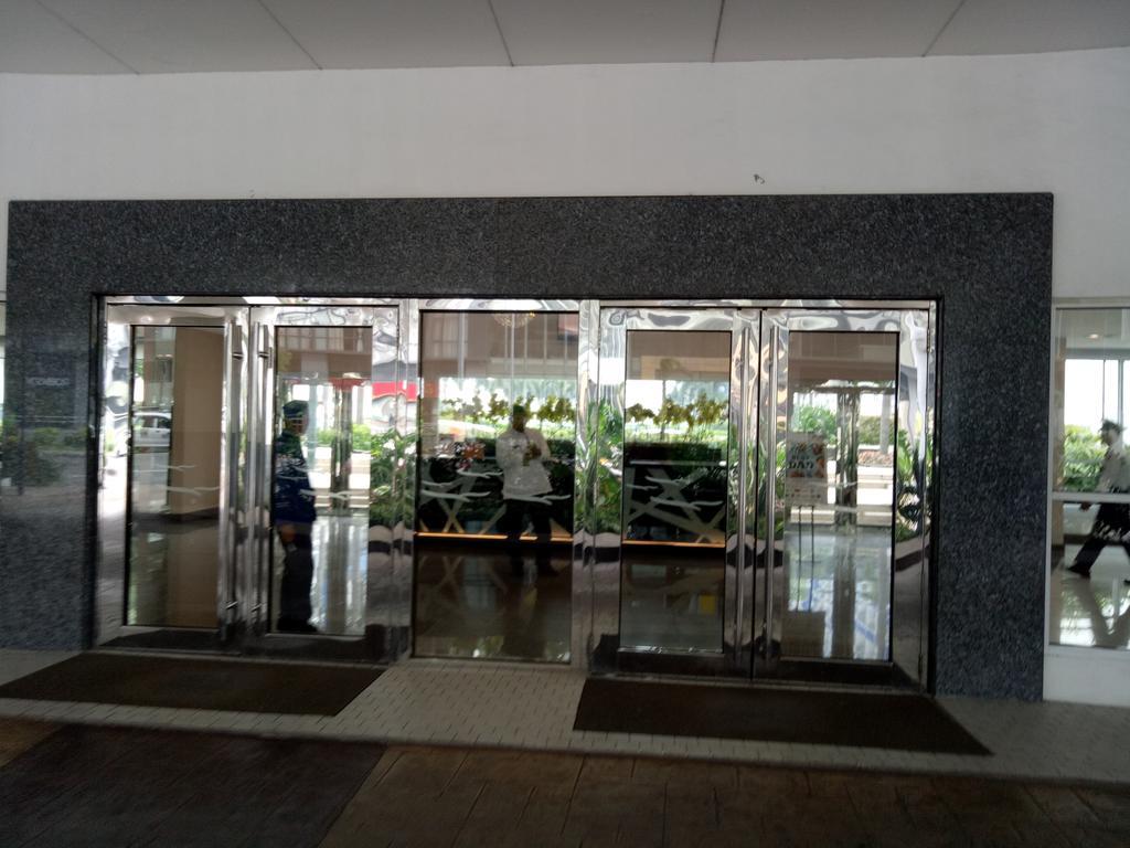 Chin'S Place Sea Residences Moa 마닐라 외부 사진